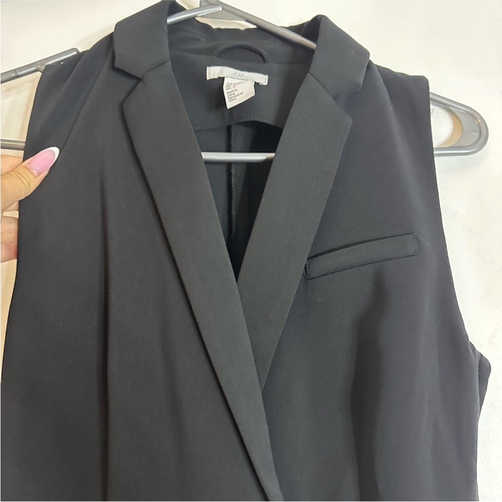 H&M Black Sleeveless Jumpsuit - Picture 2 of 6